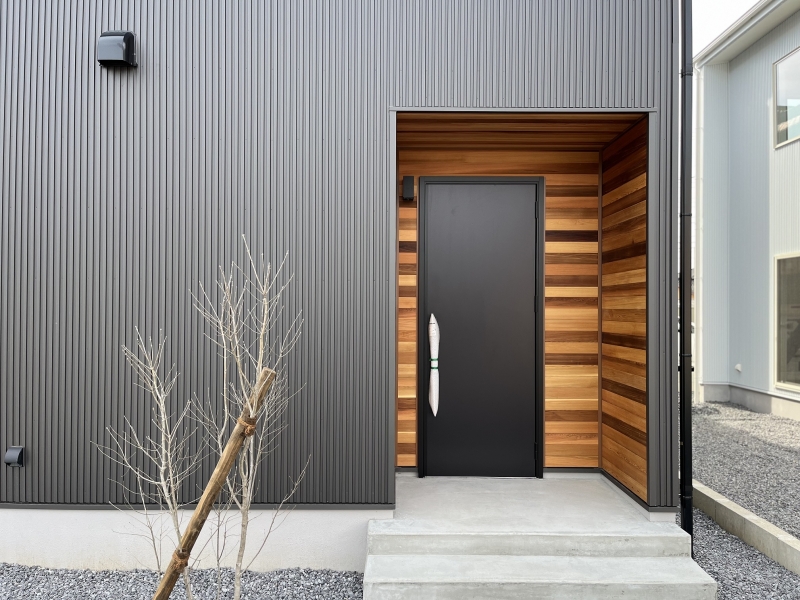 一色町治明新切E棟