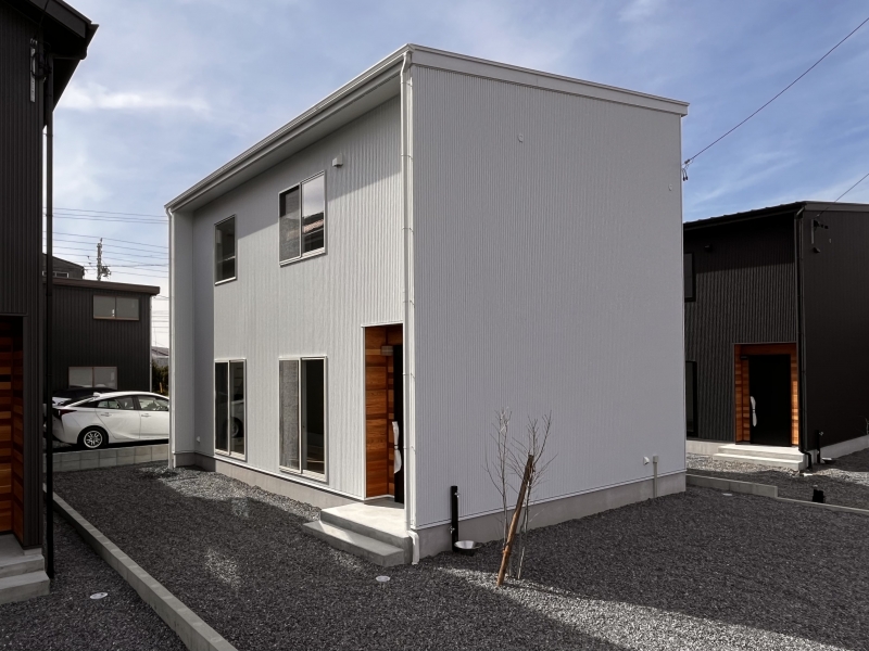 一色町治明新切D棟